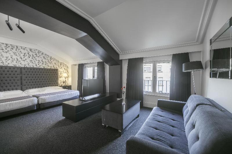Hotel Lopez De Haro Більбао Номер фото Suite